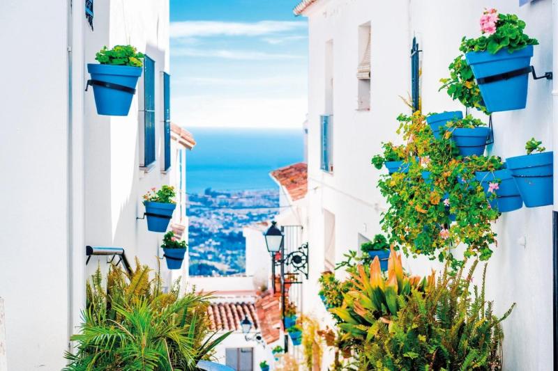 6-Day Tour to Andalusia with Córdoba and Costa del Sol from Madrid - A Class