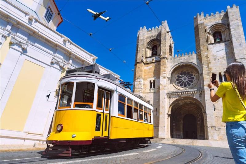 18-Day Tour Portugal & Andalusia & Morocco - A Class