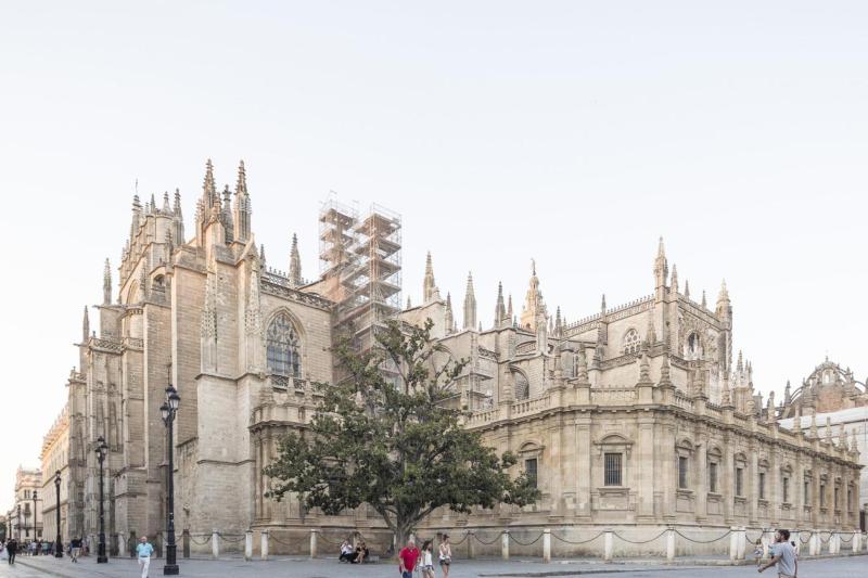 9-Day Madrid to Barcelona through Andalusia and the Mediterranean Coast - A Class