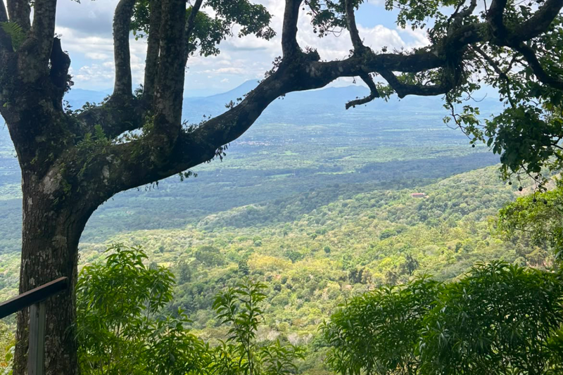 Parque Portezuelo Adventure Tour with Guided Horseback Ride from San Salvador