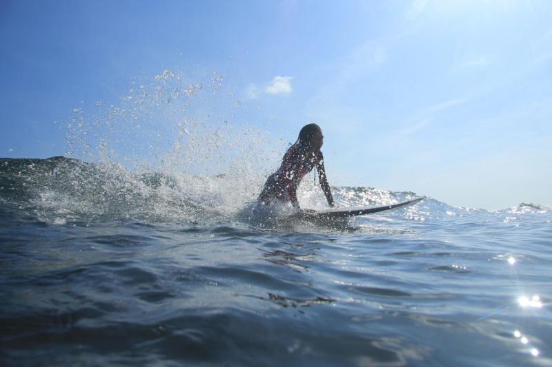 San Salvador: El Zonte Beach Golden Sunset with Surf Lesson & Lunch