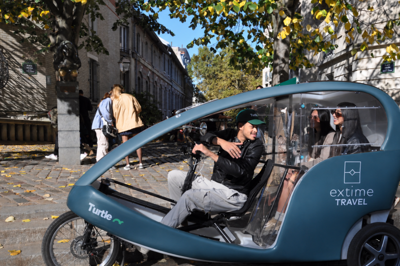 Private Montmartre Tour by Electric Pedicab (1–2)