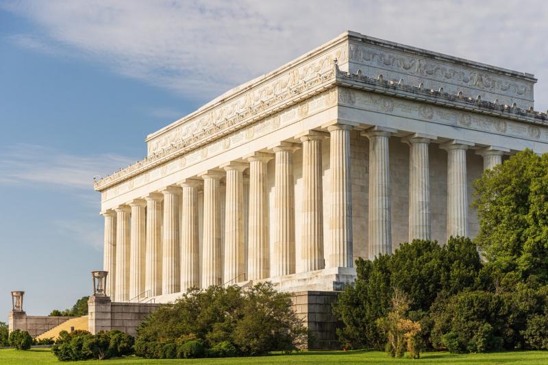 Washington DC: Guided City Bus Tour with Seasonal Cherry Blossom Viewing
