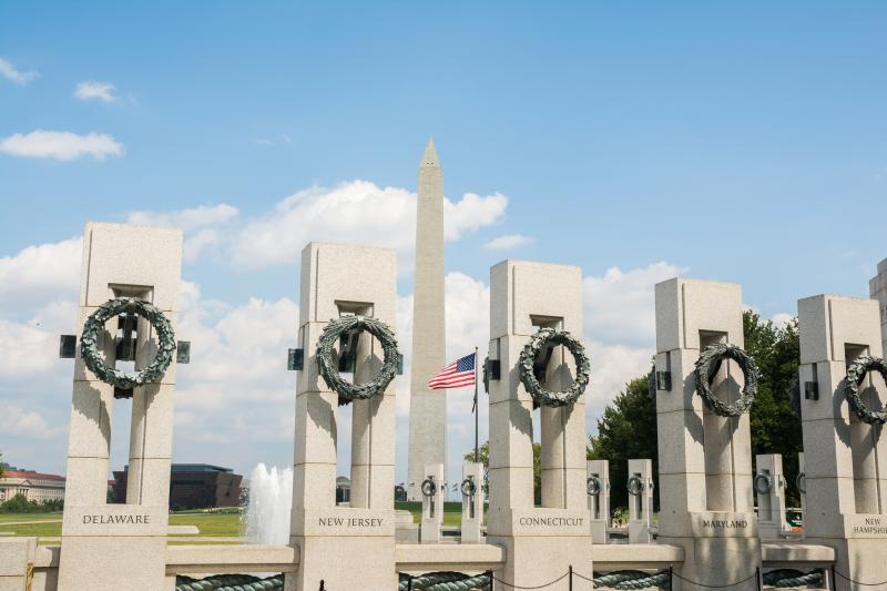 Washington DC: Guided City Bus Tour with Seasonal Cherry Blossom Viewing