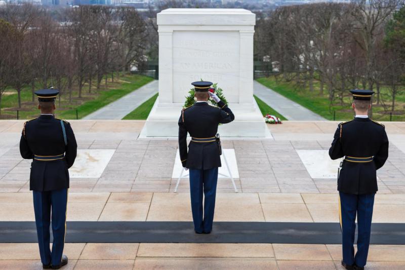 Washington DC: Arlington Cemetery with Changing of the Guards & Tomb of the Unknown Soldier