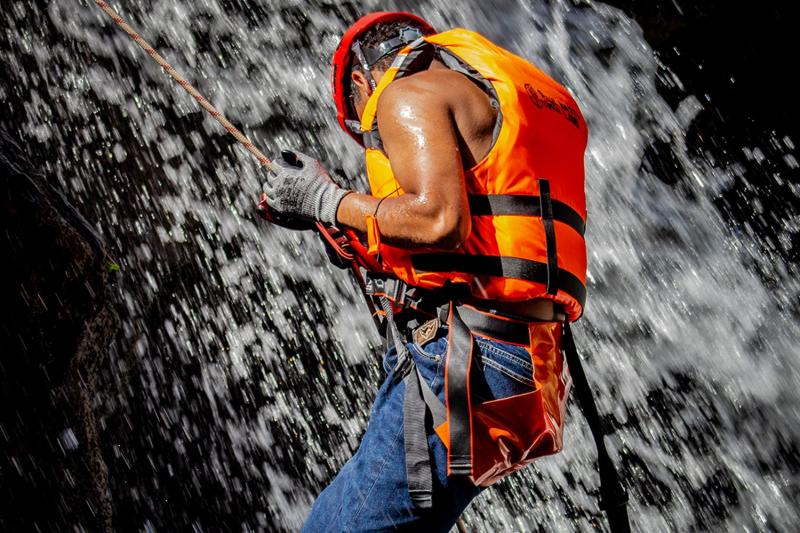 Malacatiupán Extremo: Rapel en Aguas Termales