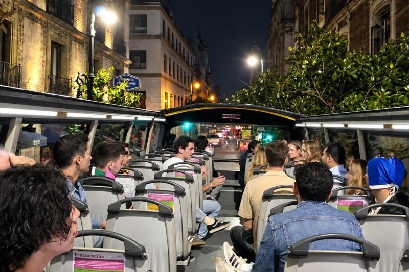 Mexico City: Mexican Night Tour with Wrestling