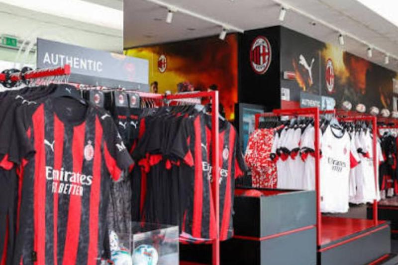 Casa Mondo Milan Tour HOHO 48h