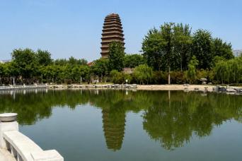 Xi'an: Private Full Day Sightseeing Tour with Lunch