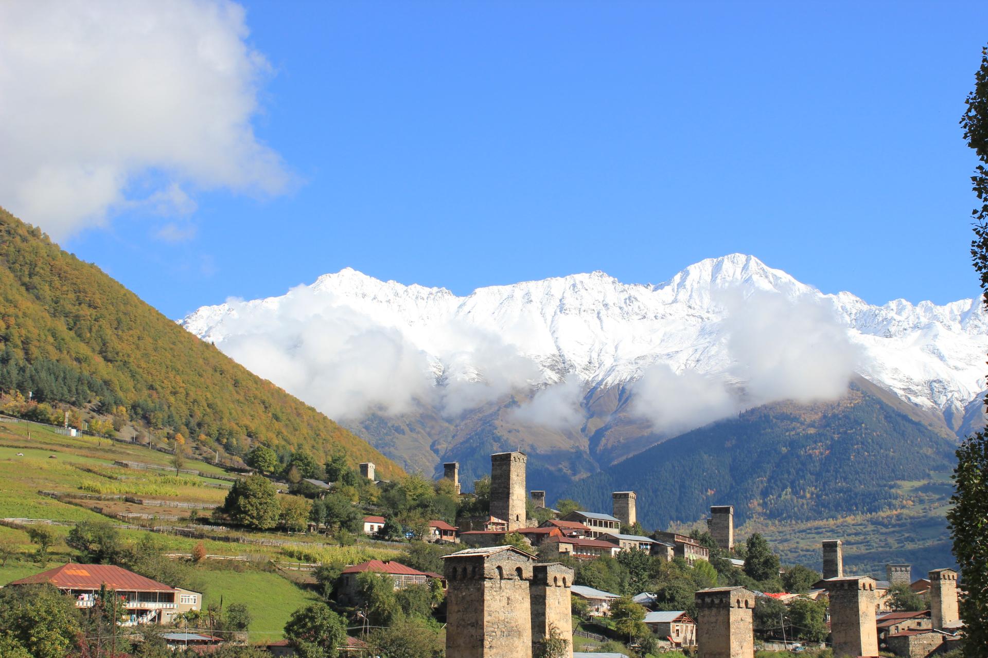 11-Day Azerbaijan and Georgia Tour from Baku: Sheki and Tbilisi