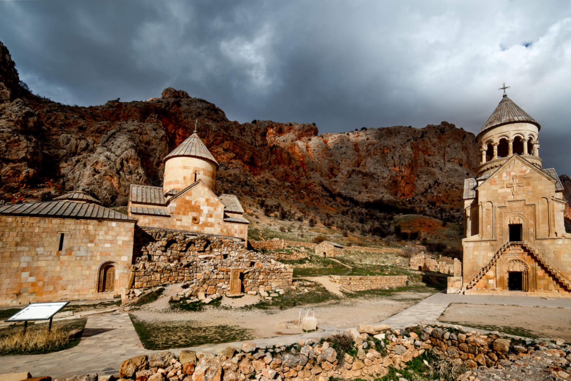 13-Day Georgia and Armenia Tour from Tbilisi: Kutaisi, Akhaltsikhe and Yerevan