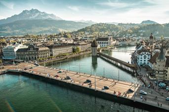 Pilatus et Lucerne depuis Zurich
