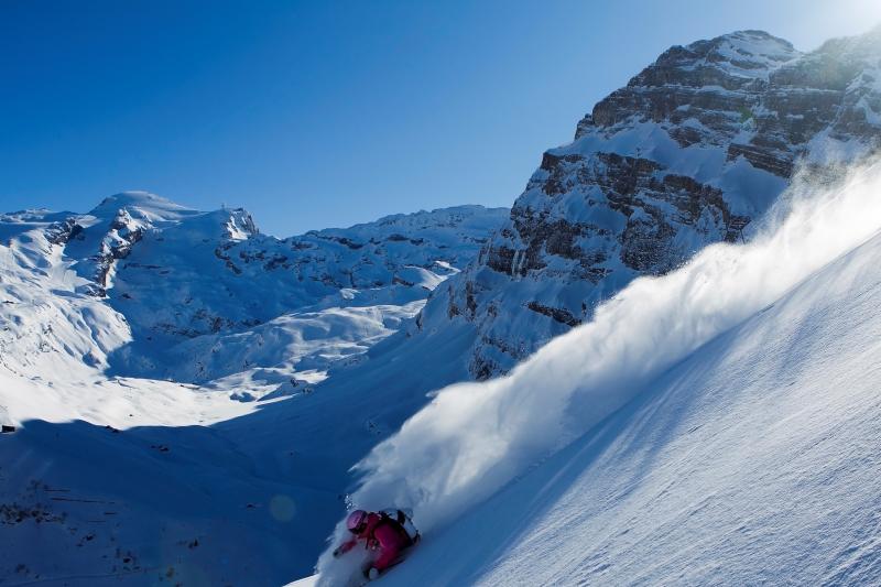 titlis-beginner-ski-day-with-cable-car-snow-expe-2