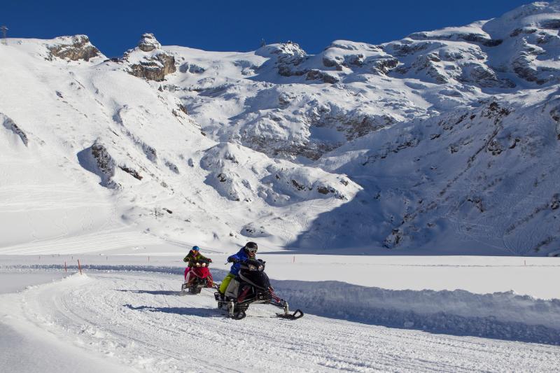 mount-titlis-snowmobile-adventure-day-trip-lucer-1