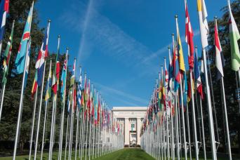 Héritage diplomatique et célébrité international caché
