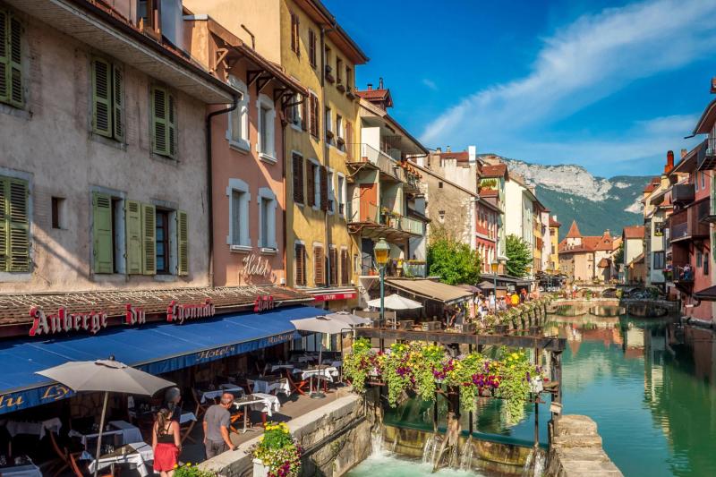 private-tour-to-annecy-from-geneva-with-guide-3