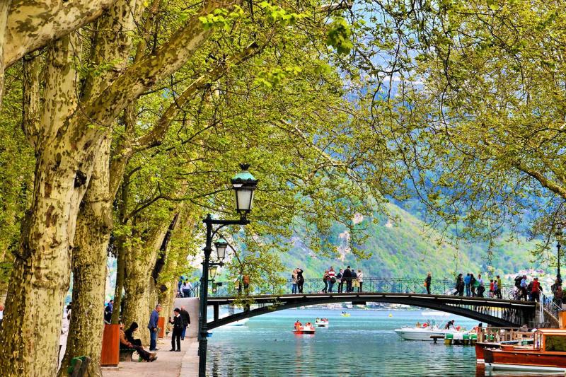 private-tour-to-annecy-from-geneva-with-guide-4