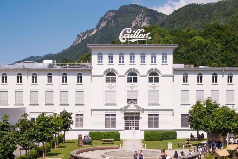 private-tour-to-gruyeres-golden-train-chocolate-2
