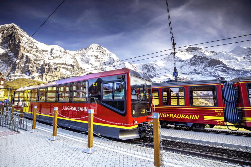 jungfrau-grindelwald-interlaken-from-lucerne-2