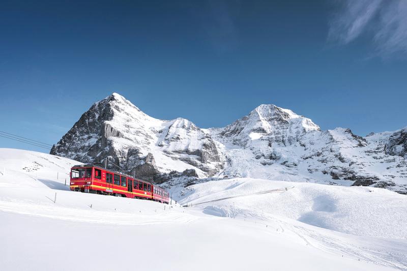 jungfrau-grindelwald-interlaken-from-lucerne-3