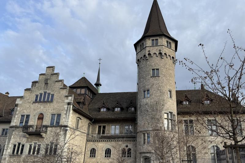 zurich-open-top-sightseeing-tour-and-cruise-7