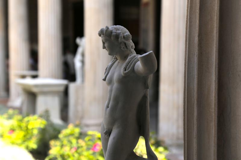 Semi-Private Tour of Pompeii & Mt. Vesuvius with Priority Access from Positano