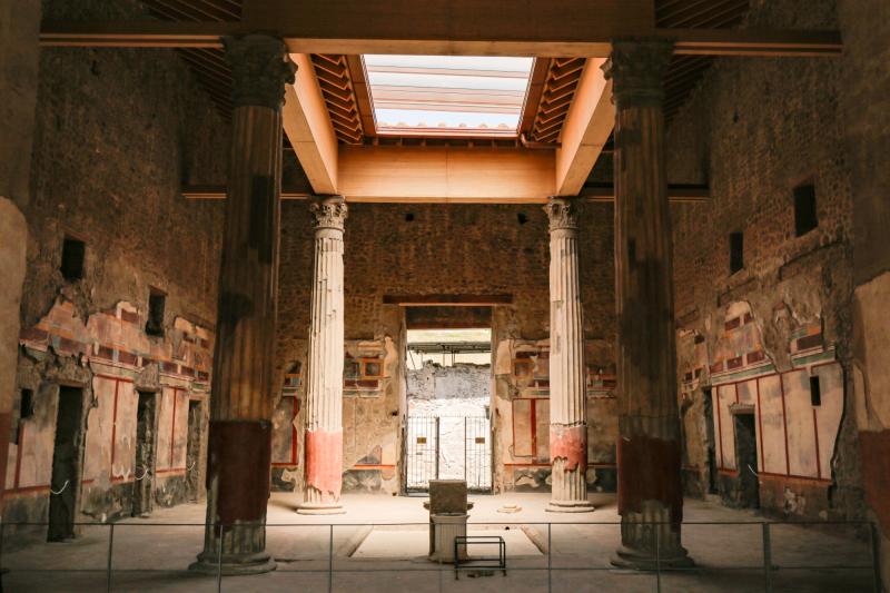 Private Tour of Pompeii & Mt. Vesuvius with Priority Access from Naples