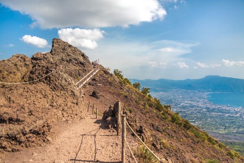 Private Tour of Pompeii & Mt. Vesuvius with Priority Access from Naples