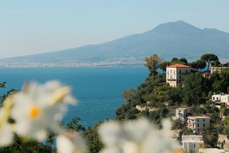 Discover Sorrento, Amalfi Coast & Pompeii in 3 Days