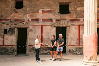 Private Tour of Pompeii & Herculaneum with Priority Access from Naples