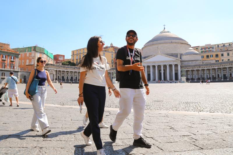 Walking in piazza Plebiscito