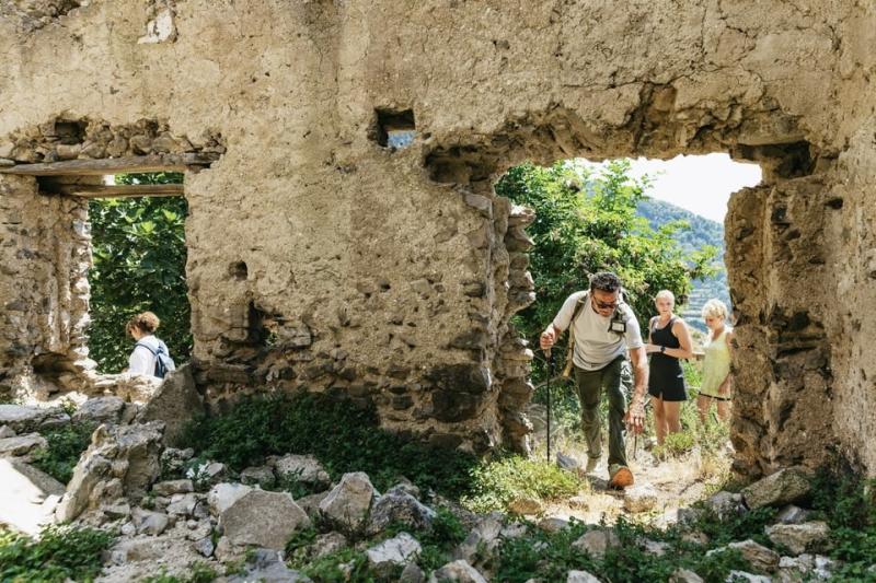 Sorrento Trails: 5 days Hiking Adventure & Cultural Highlights