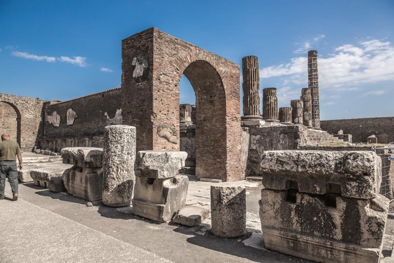 Private Tour of Pompeii with Priority Access from Amalfi