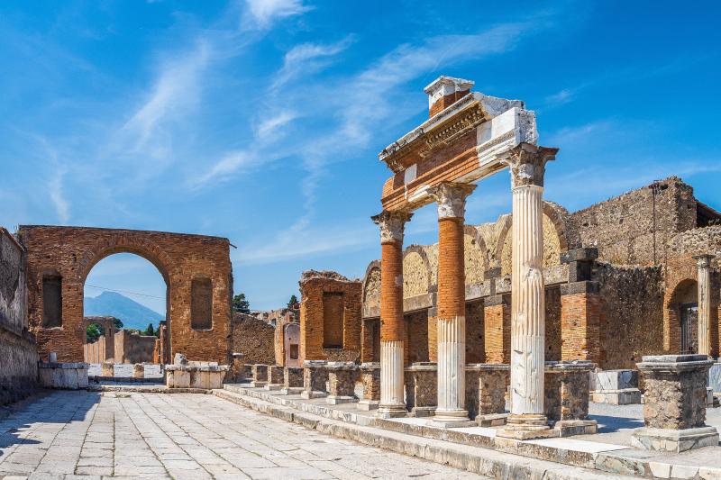 Excursão de um Dia a Nápoles e Pompeia saindo de Roma em Espanhol - Acomodações em Roma