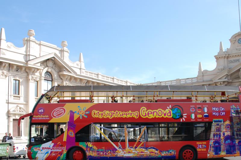 Autobus Turistico City Sightseeing Genova 24h / 48 ore - Alloggi in Genova