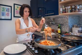 Pâtes et tiramisu : cours partagé avec dîner ou déjeuner chez un local