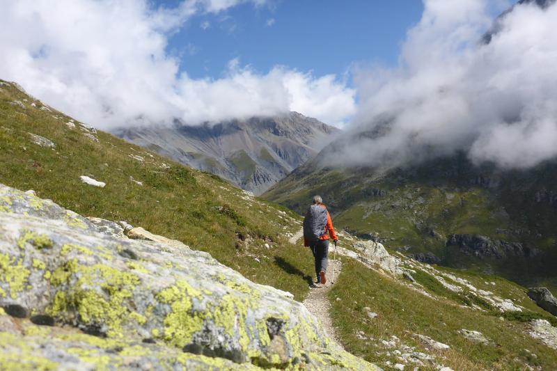 French Alps hut hiking tour