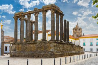 Évora & Estremoz or Monsaraz Tour