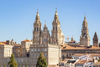 Santiago de Compostela & Valença do Minho Tour