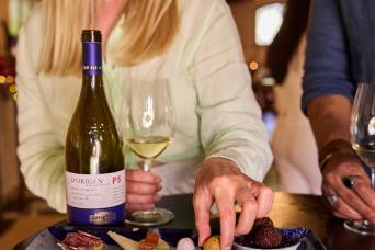 Vin, cava, tapas et 4x4 dans les vignobles au départ de Barcelone