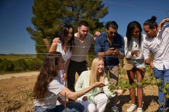 Vin, cava, tapas et 4x4 dans les vignobles au départ de Barcelone