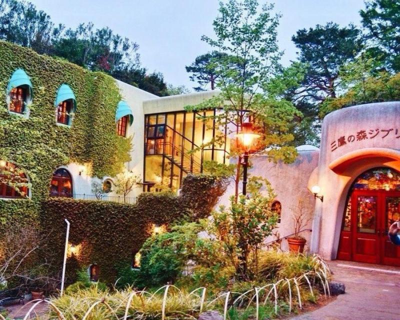 ghibli-museum-ghibli-film-apprication-bus-tour-2