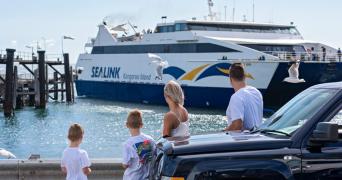 Kangaroo Island Ferry Ticket: Kangaroo Island to C