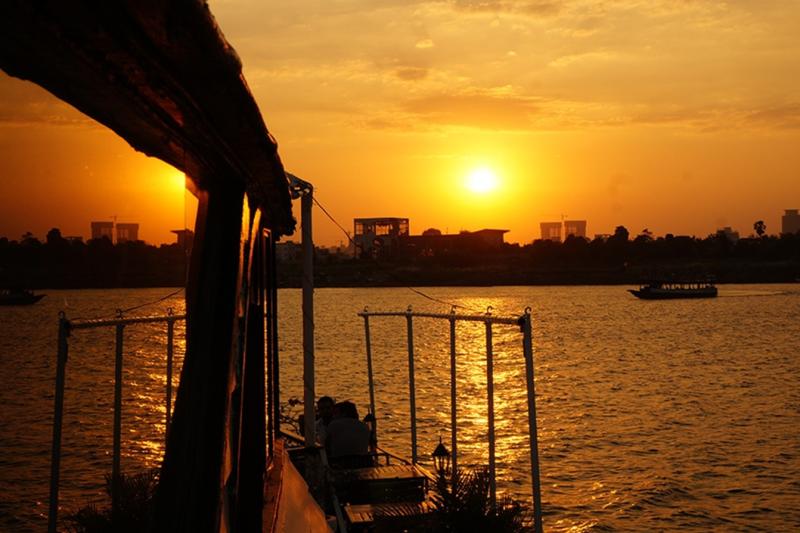 sunset-with-dinner-cruise-3