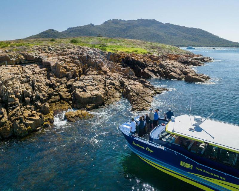 freycinet-aqua-express-one-way-coles-bay-to-hazar-4