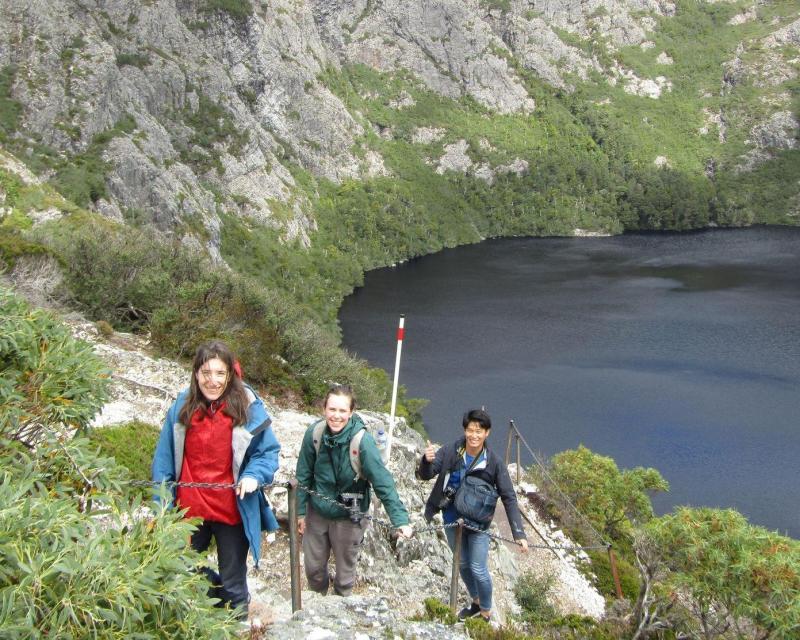 cradle-mountain-national-park-full-day-bus-tour-de-1