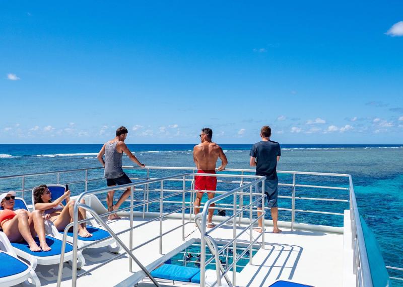 calypso-outer-great-barrier-reef-cruise-from-port-5