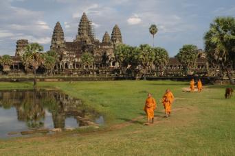 Angkor Small Circuit & Banteay Srei With Spanish S