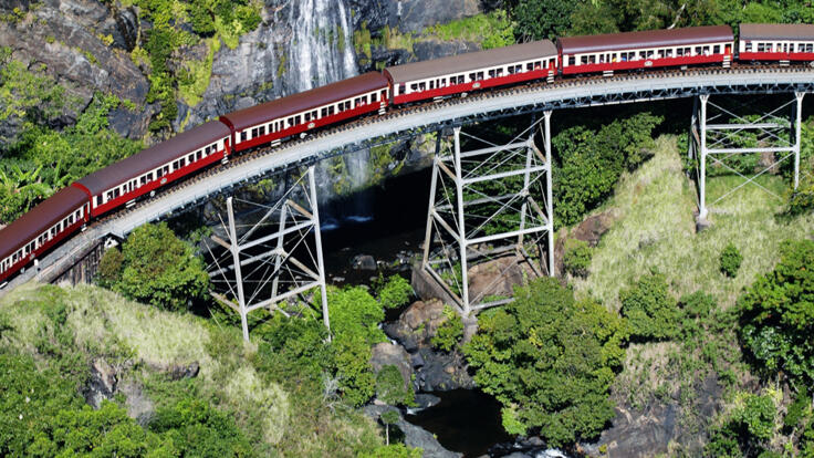 cairns-in-2-days-reef-skyrail-kuranda-train-6