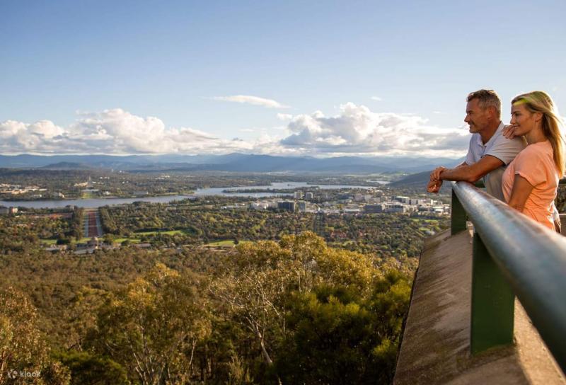 canberra-colourful-day-trip-from-sydney-small-gro-4